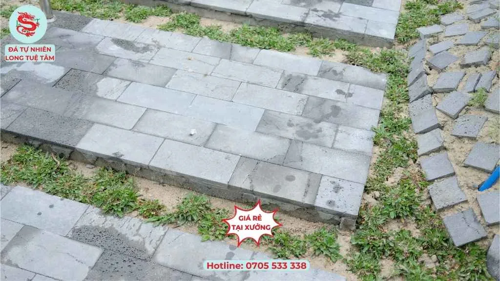 Đá tổ ong xám 20x40x2cm lát bậc cầu thang