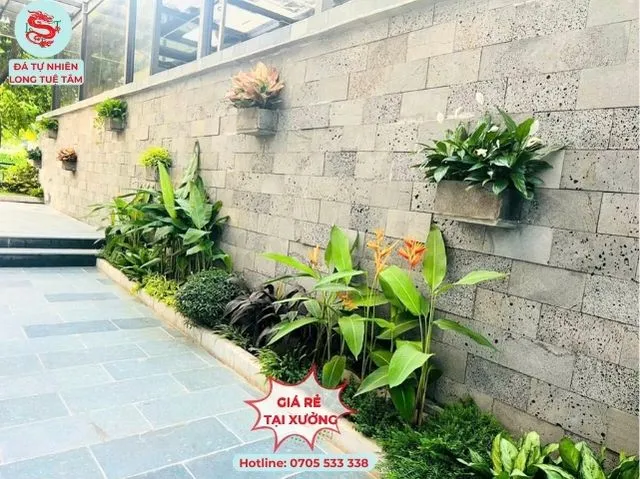 Đá tự nhiên ốp tường ngoài trời
