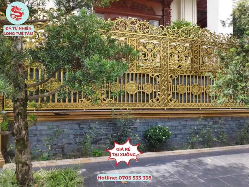 Đá chẻ xanh Thanh Hóa ốp chân tường biệt thự