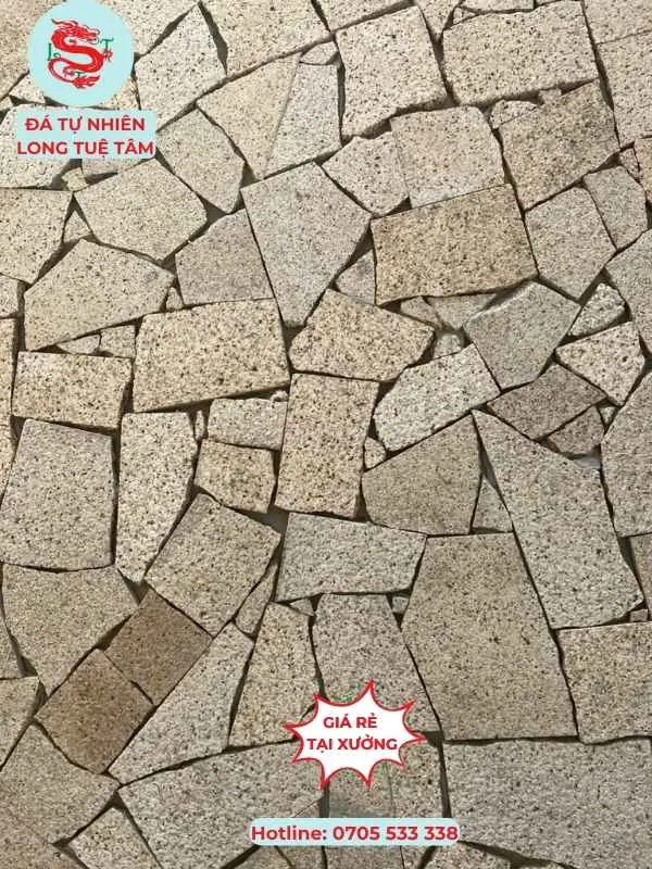 Đá rối ốp chân tường vàng băm