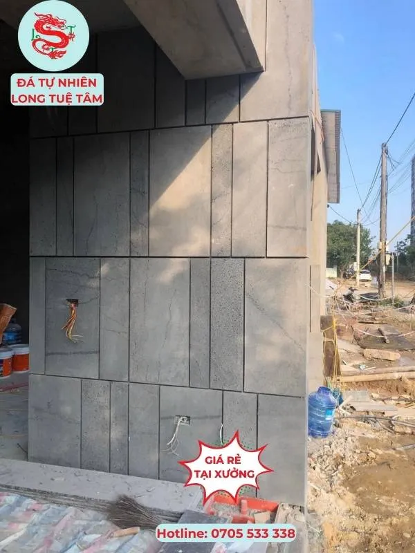 Tường ốp đá ong xám